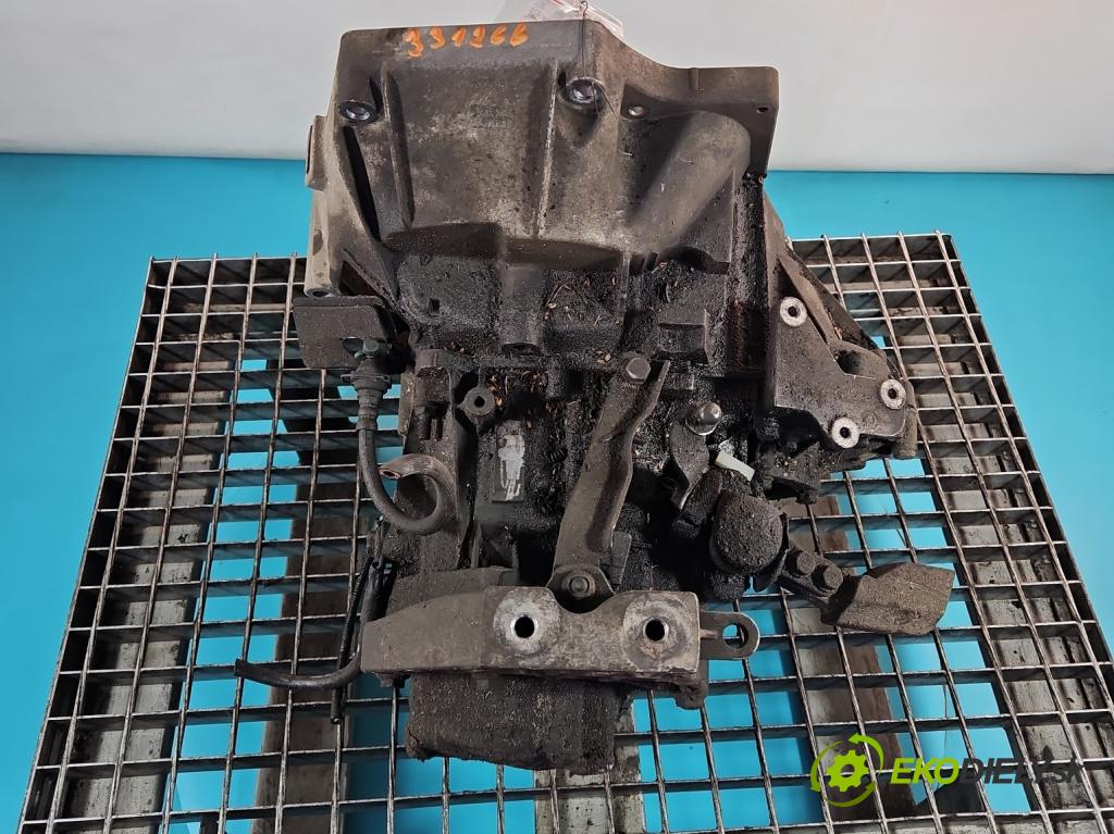 Fiat Punto Grande 1.4 T 120 HP manual 88 kW 1368 cm3 5- prevodovka stupeň,rýchlosť manual