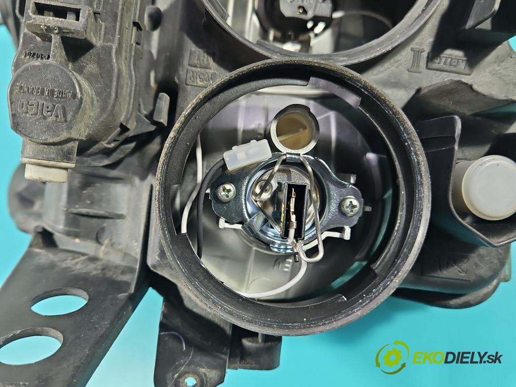 Renault Modus 1.2 16V 75 HP manual 55 kW 1149 cm3 5- Reflektor: ľavý 8200540238 (Kľučka dverí ostatné)