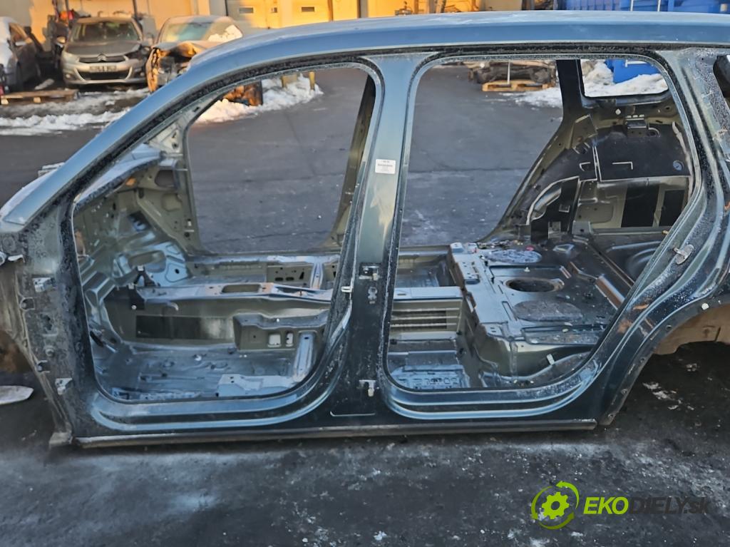 Skoda Kodiaq I 2.0 tdi 150 hp automatic 110 kW 1968 cm3 5- práh levý  (Karoserie ostatní)