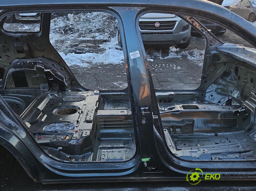 Skoda Kodiaq I 2.0 tdi 150 hp automatic 110 kW 1968 cm3 5- práh pravý  (Karoserie ostatní)