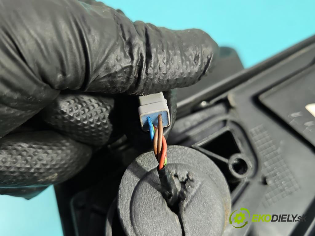 Mitsubishi Colt Z30 VI 2004-2012 1.3 16V 95 HP manual 70 kW 1332 cm3 5- zrkadlo ľavé  (Kľučka dverí ostatné)