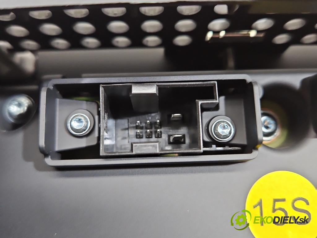 Cupra Formentor 20- 1.5 TSI 150 HP automatic 110 kW 1498 cm3 5- Radio originál 5FA919605