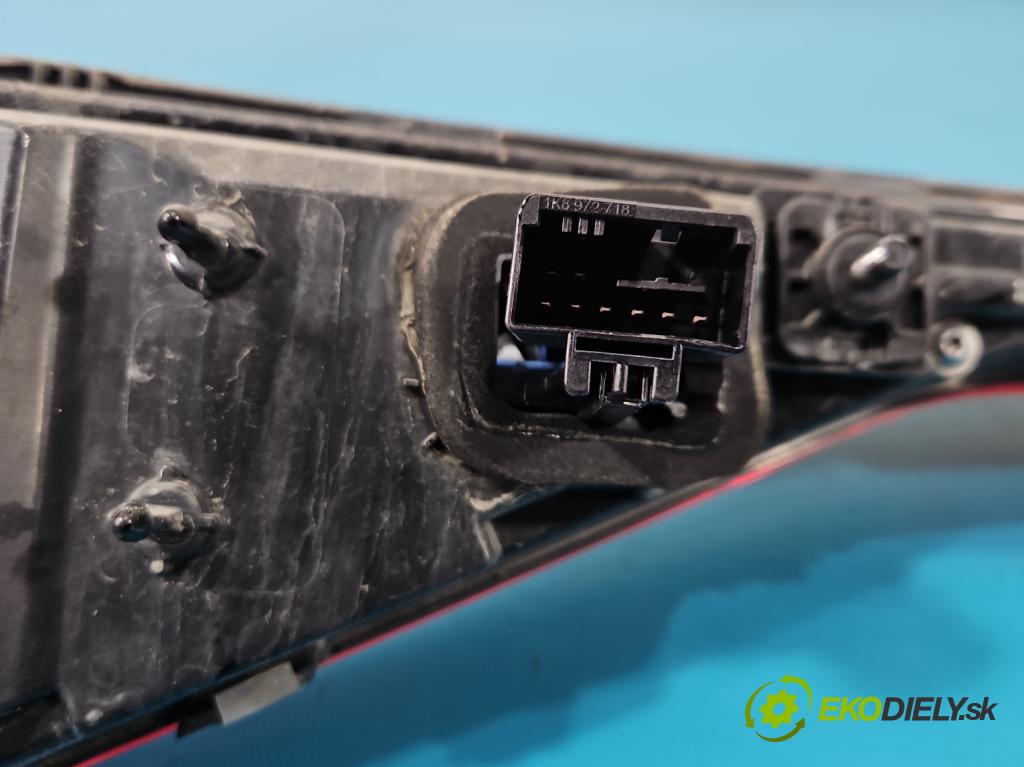 Cupra Formentor 20- 1.5 TSI 150 HP automatic 110 kW 1498 cm3 5- zaslepka: zadné 5FF945307H