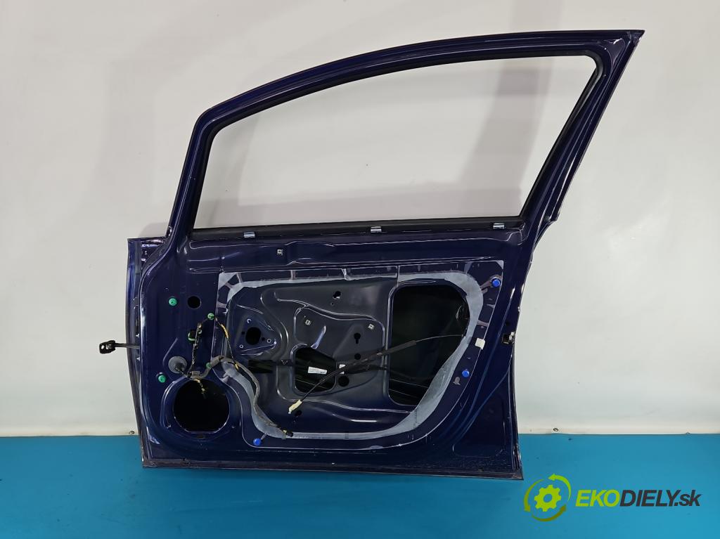 Opel Corsa E 2014-2019 1.4 16V 75 hp manual 55 kW 1398 cm3 5- dveře přední pravé  (Klika dveří ostatní)