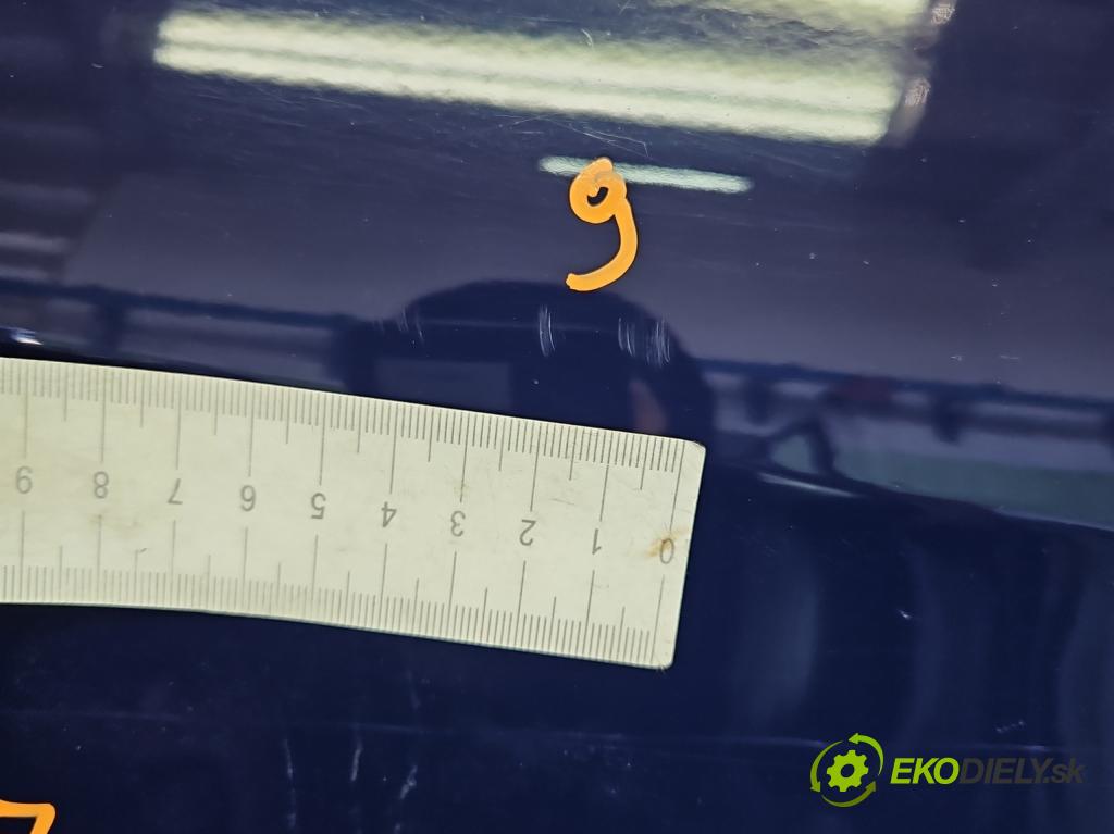 Opel Corsa E 2014-2019 1.4 16V 75 hp manual 55 kW 1398 cm3 5- dveře přední pravé  (Klika dveří ostatní)