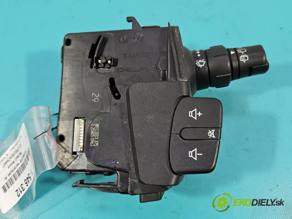 Renault Modus 1.2 16V 75 HP manual 55 kW 1149 cm3 5- prepínač stieračov 88103003375 (Prepínacie páčky pod volantom)