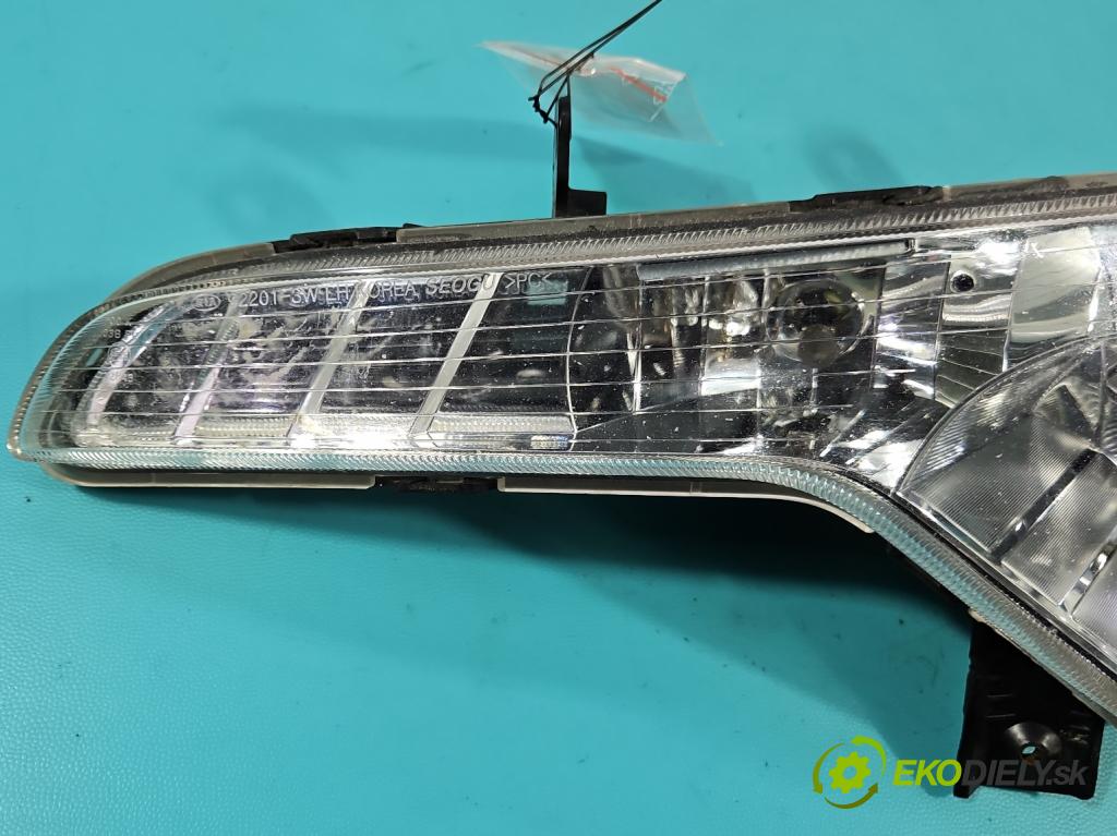 Kia Sportage III 2010-2015 2.0 crdi 184hp automatic 135 kW 1995 cm3 5- Halogen ľavý  (Kľučka dverí ostatné)