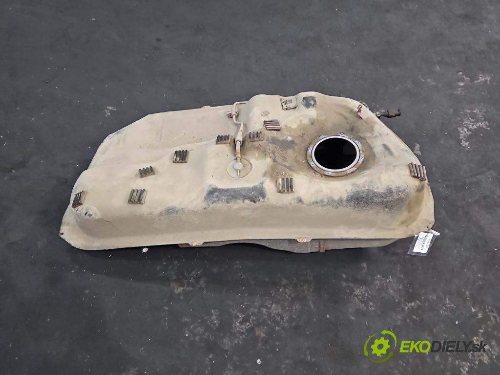 Kia Sportage III 2010-2015 2.0 crdi 184hp automatic 135 kW 1995 cm3 5- Nádrž: palivo  (Palivová nádrž)