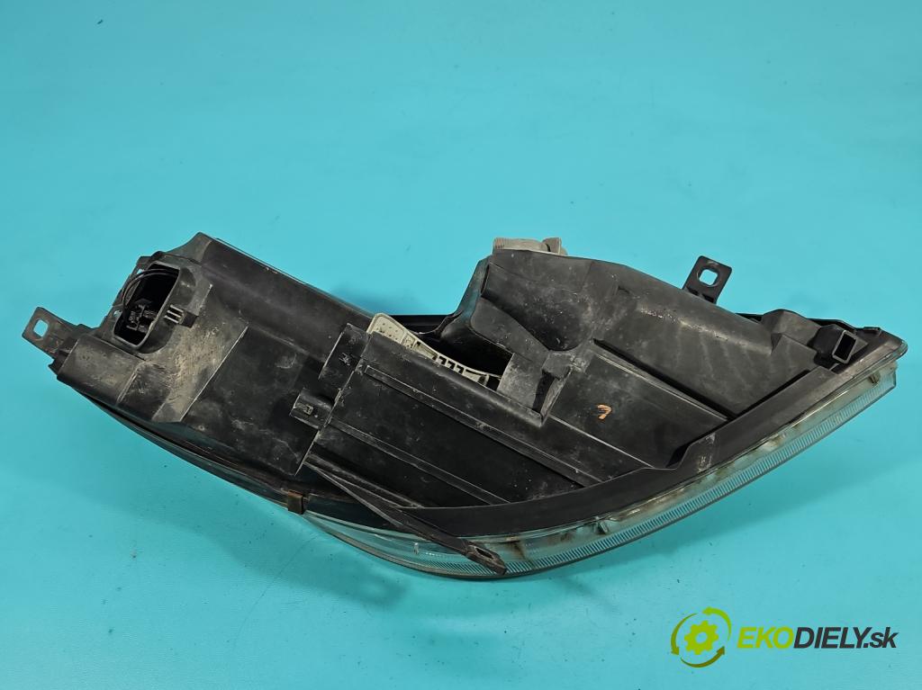 Mitsubishi Colt Z30 VI 2004-2012 1.3 16V 95 HP manual 70 kW 1332 cm3 5- Reflektor: ľavý 0301208201 (Kľučka dverí ostatné)