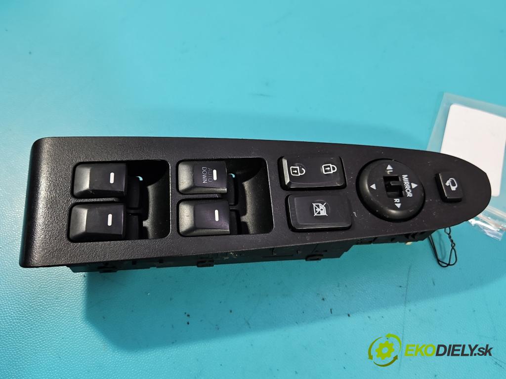 Kia Sportage III 2010-2015 2.0 crdi 184hp automatic 135 kW 1995 cm3 5- prepínač okien spätných zrkadiel 93570-3W100WK