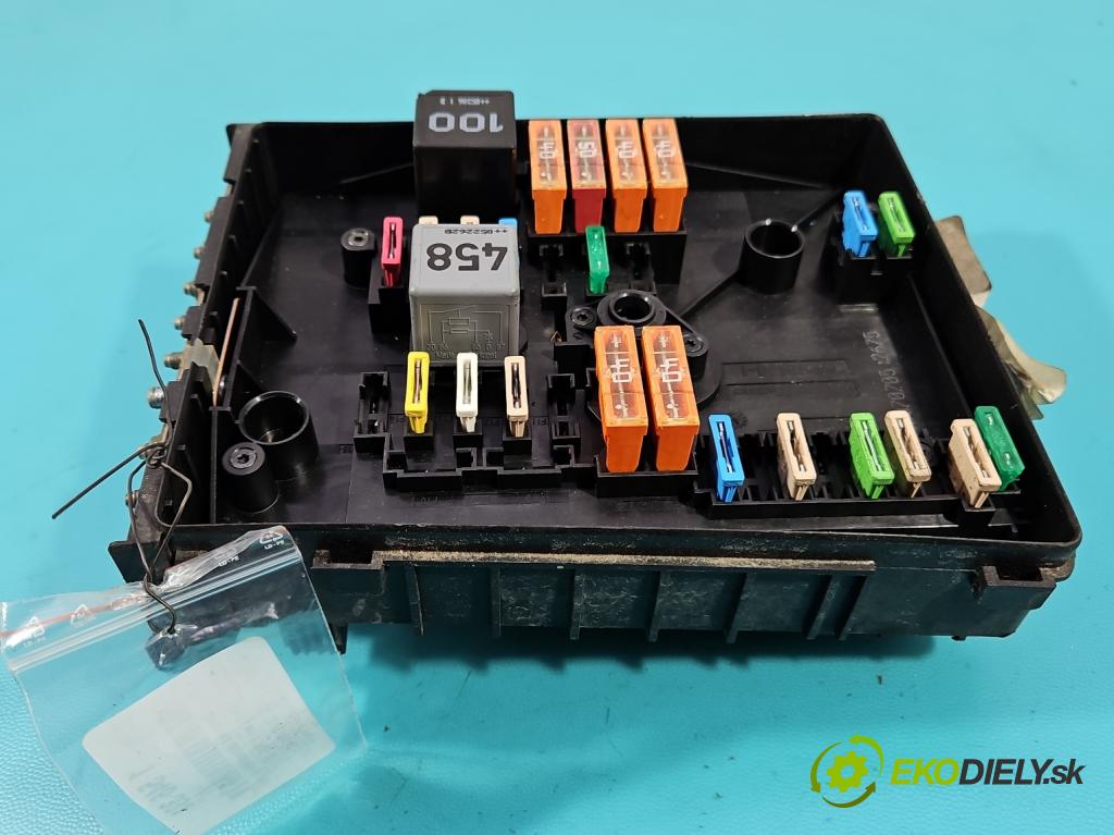 Seat Leon II 2005-2012 1.6 SR 102 hp manual 75 kW 1595 cm3 5- skříňka pojistková  (Pojistková skříňka)