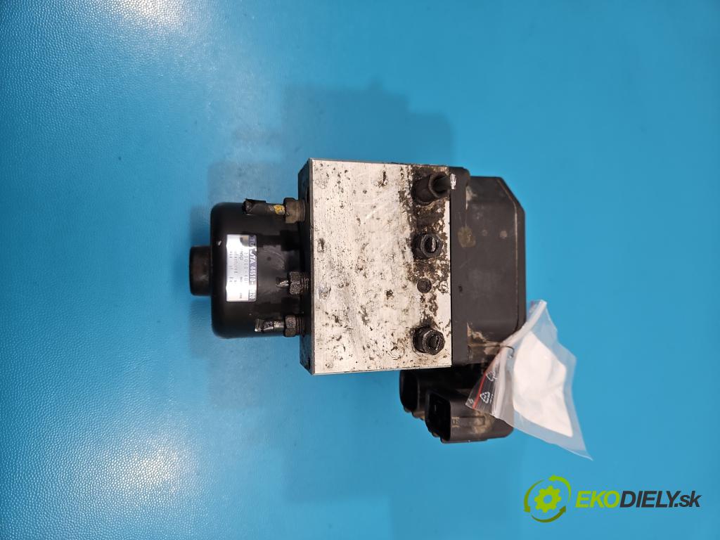Toyota Rav4 I 1994-2000 2.0 16V 128 hp manual 94 kW 1998 cm3 3- čerpadlo abs 44510-42020 (Pumpa ABS)