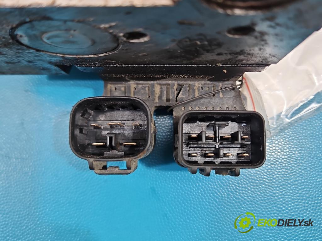 Toyota Rav4 I 1994-2000 2.0 16V 128 hp manual 94 kW 1998 cm3 3- čerpadlo abs 44510-42020 (Pumpa ABS)