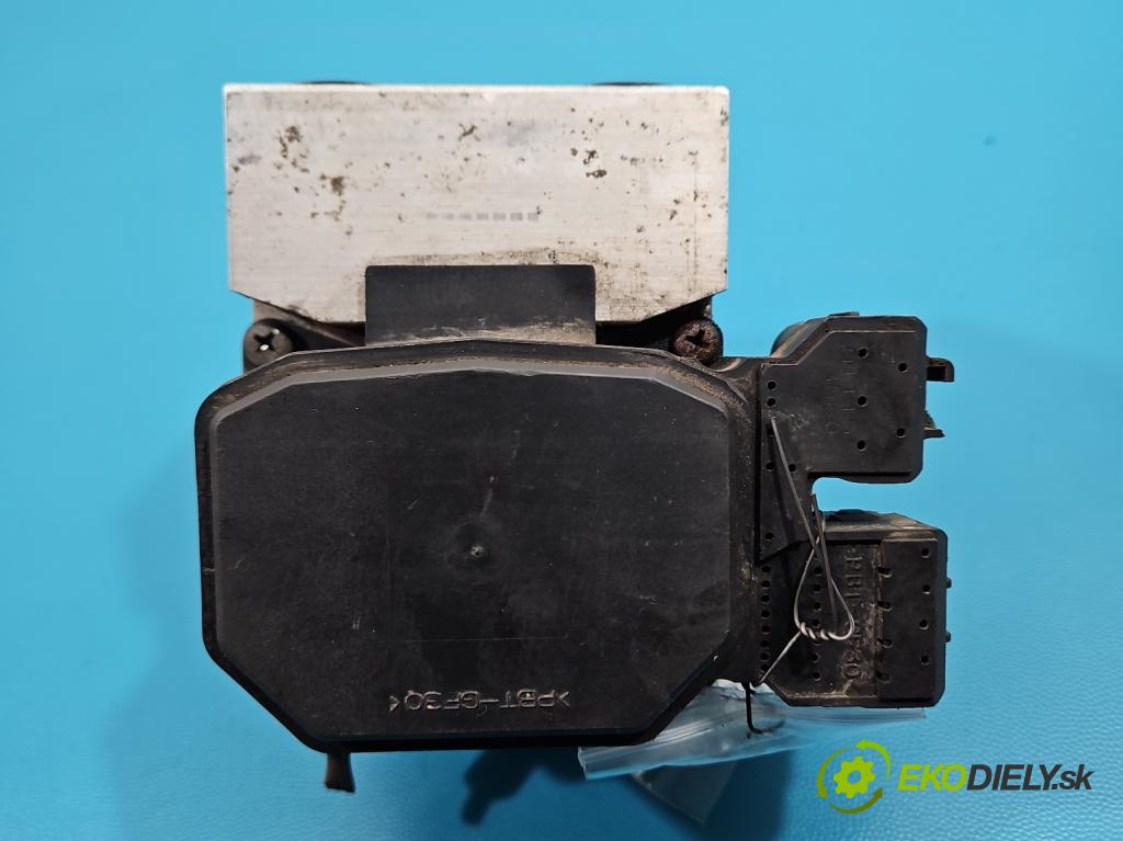 Toyota Rav4 I 1994-2000 2.0 16V 128 hp manual 94 kW 1998 cm3 3- čerpadlo abs 44510-42020 (Pumpa ABS)