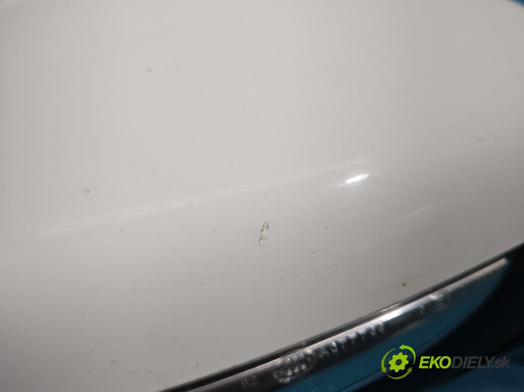 Peugeot 208 I 2012-2019 1.4 hdi 68 HP manual 50 kW 1398 cm3 5- zrkadlo pravé  (Kľučka dverí ostatné)