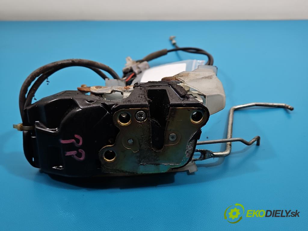 Toyota Rav4 I 1994-2000 2.0 16V 128 HP manual 94 kW 1998 cm3 3- zámok predné pravý