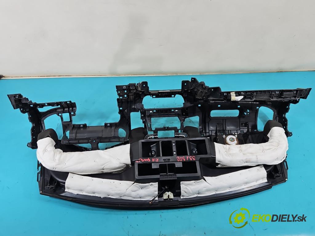 Kia Sportage III 2010-2015 2.0 crdi 184hp automatic 135 kW 1995 cm3 5- kokpit,pristrojová doska rozdeľovacia