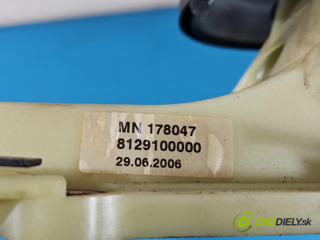 Mitsubishi Colt Z30 VI 2004-2012 1.3 16V 95 HP manual 70 kW 1332 cm3 5- Páka: Změny: stupeň,rýchlosť 2460A021 (Rýchlostná páka (kulisa))