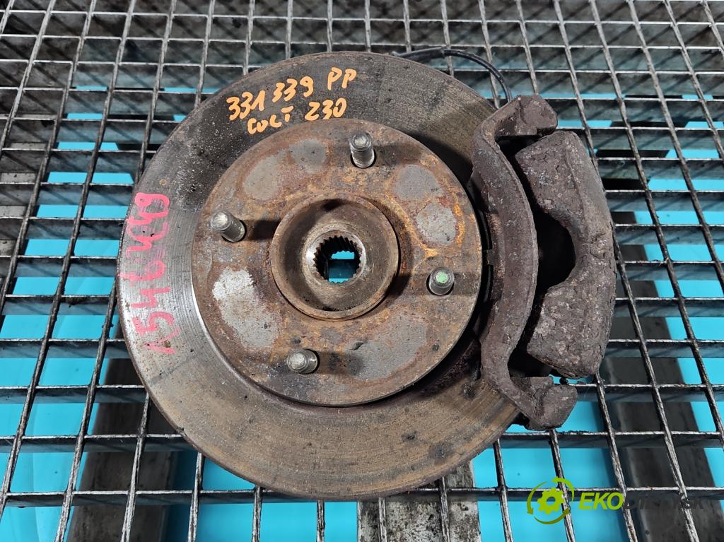 Mitsubishi Colt Z30 VI 2004-2012 1.3 16V 95 HP manual 70 kW 1332 cm3 5- náboj pravé  (Náboj kolesa)