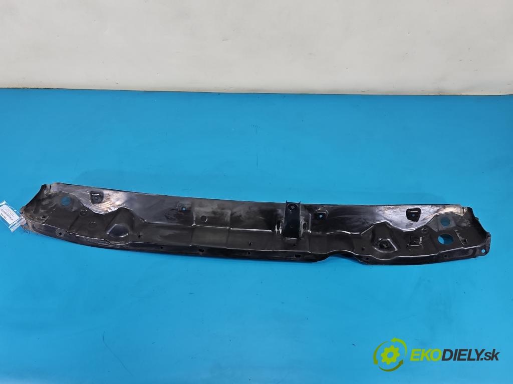 Kia Sportage III 2010-2015 2.0 crdi 184hp automatic 135 kW 1995 cm3 5- torpédo  (Torpédo (plast pod čelným sklom))