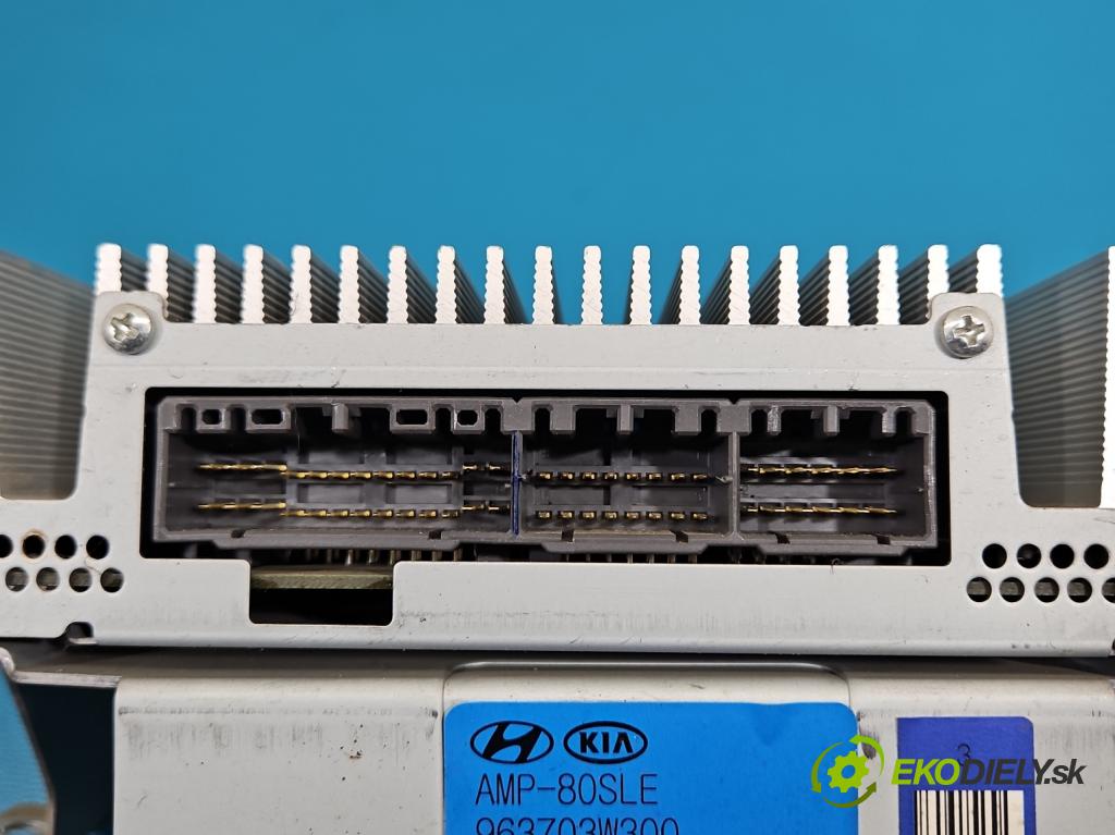 Kia Sportage III 2010-2015 2.0 crdi 184 hp automatic 135 kW 1995 cm3 5- Zesilovač: 963703W300 (Zesilovač)