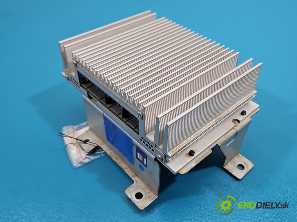 Kia Sportage III 2010-2015 2.0 crdi 184 hp automatic 135 kW 1995 cm3 5- Zesilovač: 963703W300 (Zesilovač)