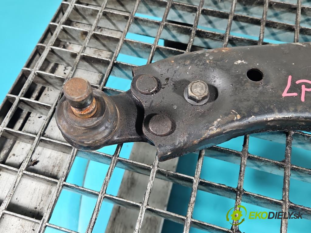 Kia Sportage III 2010-2015 2.0 crdi 184 hp automatic 135 kW 1995 cm3 5- přední levý 54500-2Y002 (Klika dveří ostatní)