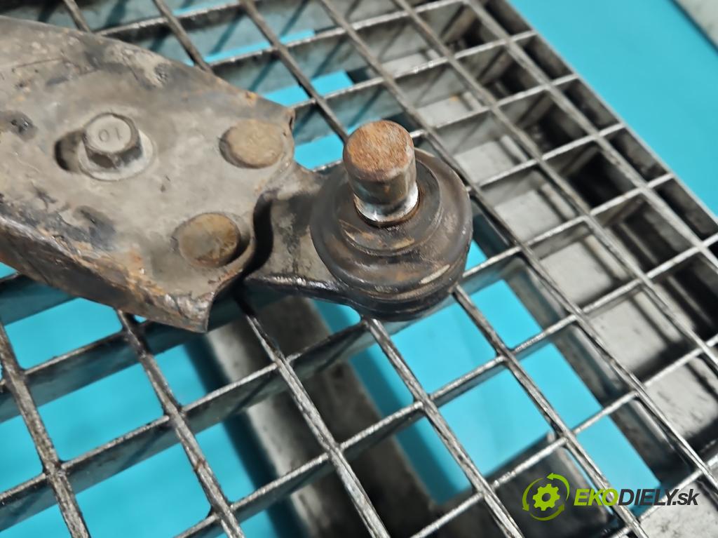 Kia Sportage III 2010-2015 2.0 crdi 184 hp automatic 135 kW 1995 cm3 5- přední pravý  (Klika dveří ostatní)