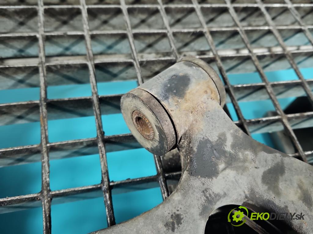 Kia Sportage III 2010-2015 2.0 crdi 184 hp automatic 135 kW 1995 cm3 5- přední pravý  (Klika dveří ostatní)