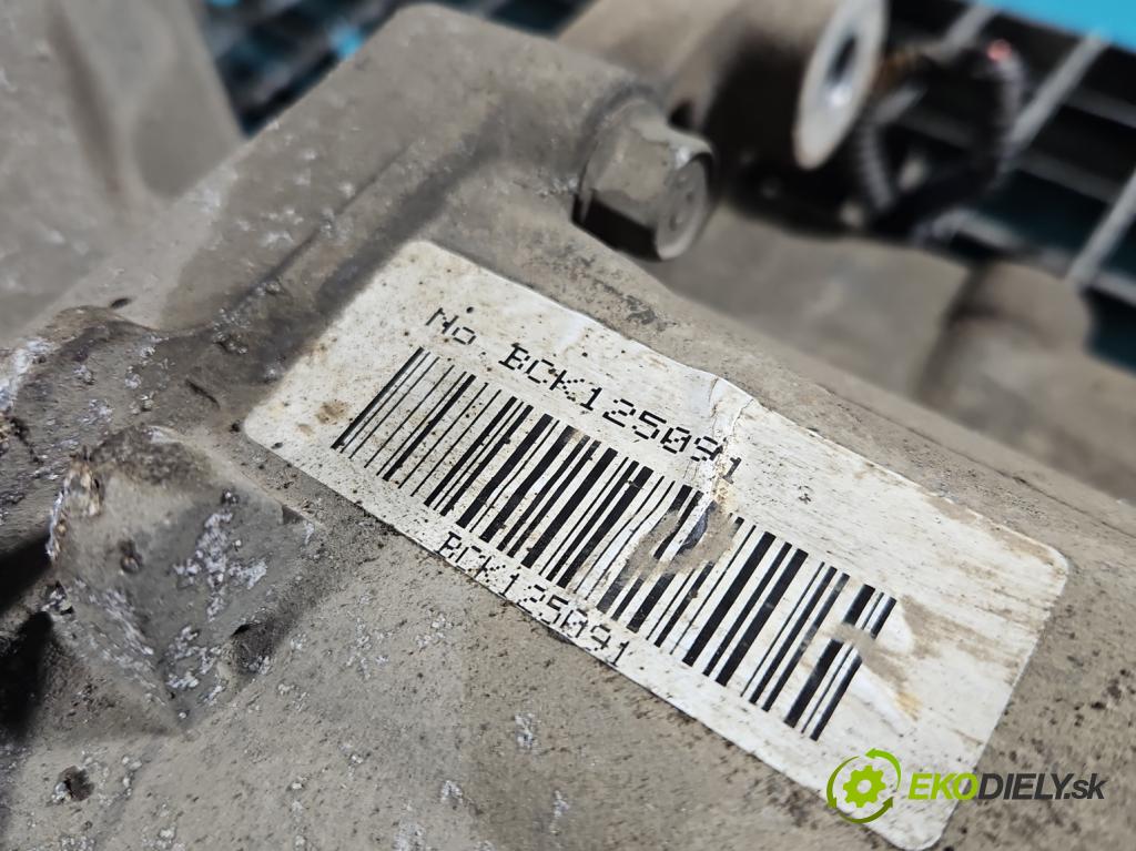 Kia Sportage III 2010-2015 2.0 crdi 184hp automatic 135 kW 1995 cm3 5- Most: zadní: M0003915