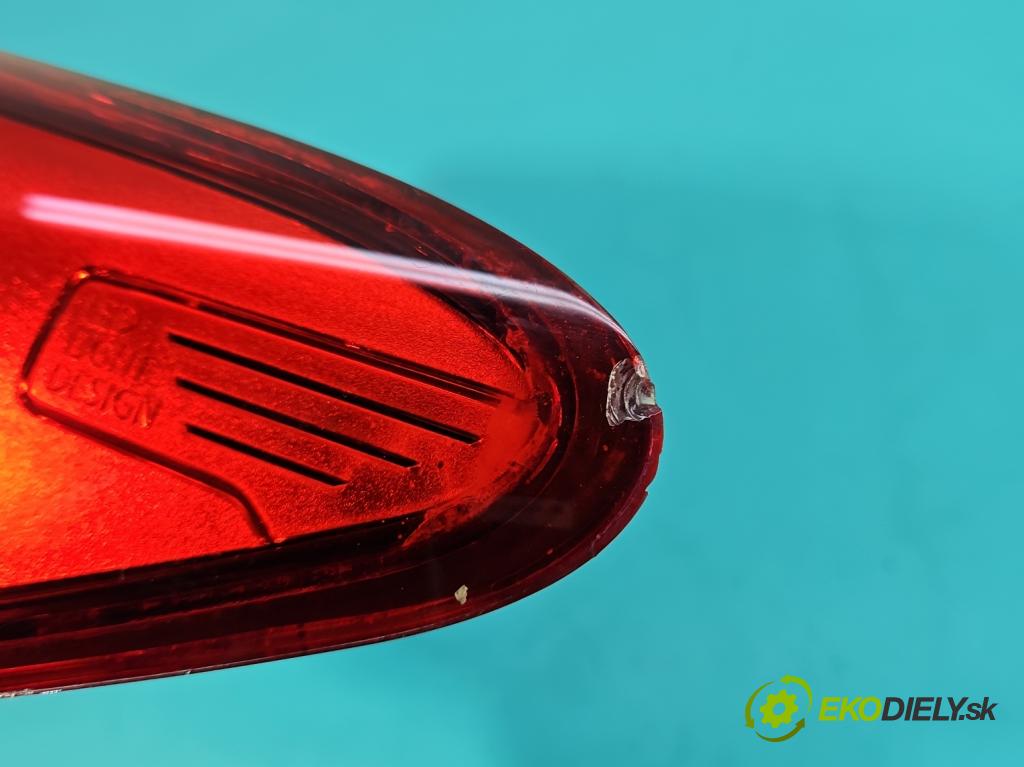 Renault Kadjar 2015-2022 1.2 131 HP manual 96 kW 1197 cm3 5- svetlo / reflektor zadné pravé 265508701R (Kľučka dverí ostatné)