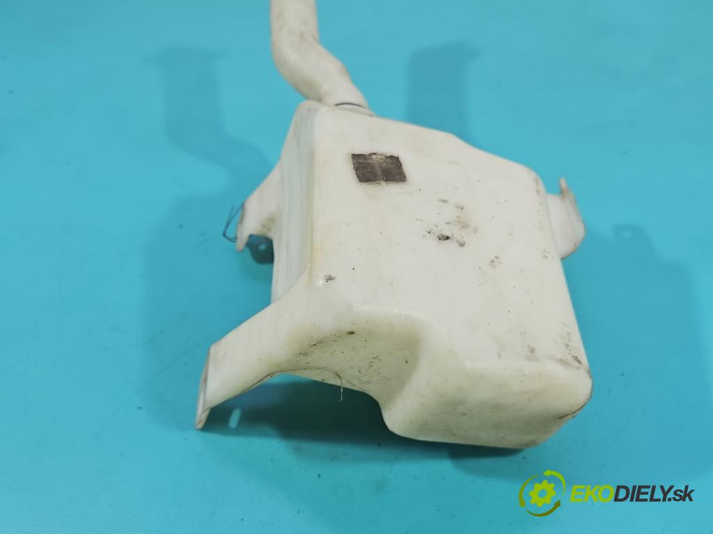 Opel Vectra C 2002-2008 1.8 16V 122 hp manual 90 kW 1796 cm3 4- nádržka tekutina: ostřikovačů