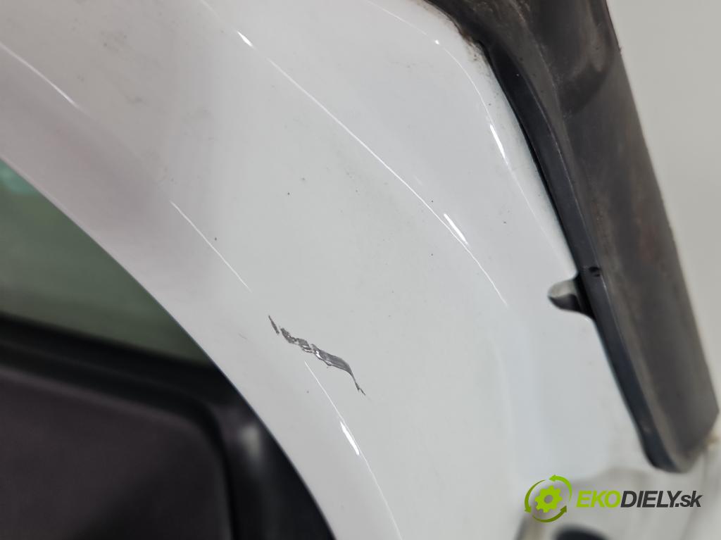 Peugeot 208 I 2012-2019 1.4 hdi 68 HP manual 50 kW 1398 cm3 5- dvere predné ľavé  (Kľučka dverí ostatné)