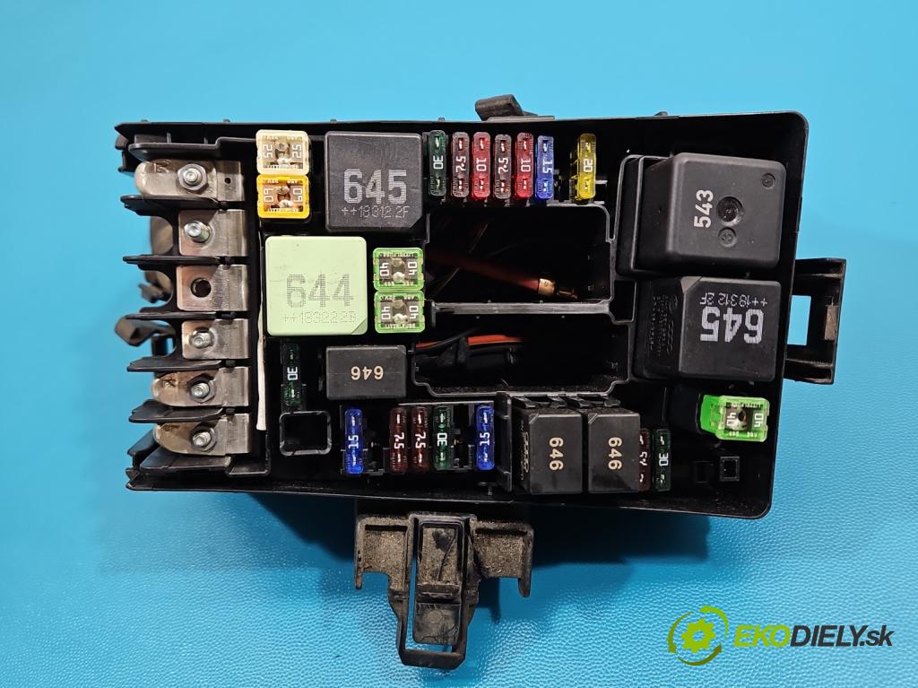 Skoda Kodiaq I 2.0 tdi 150 hp automatic 110 kW 1968 cm3 5- skříňka pojistková 5Q0907361G (Pojistková skříňka)