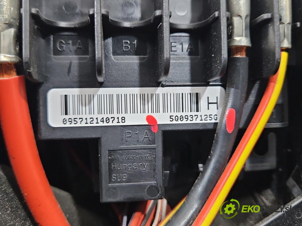 Skoda Kodiaq I 2.0 tdi 150 hp automatic 110 kW 1968 cm3 5- skříňka pojistková 5Q0907361G (Pojistková skříňka)