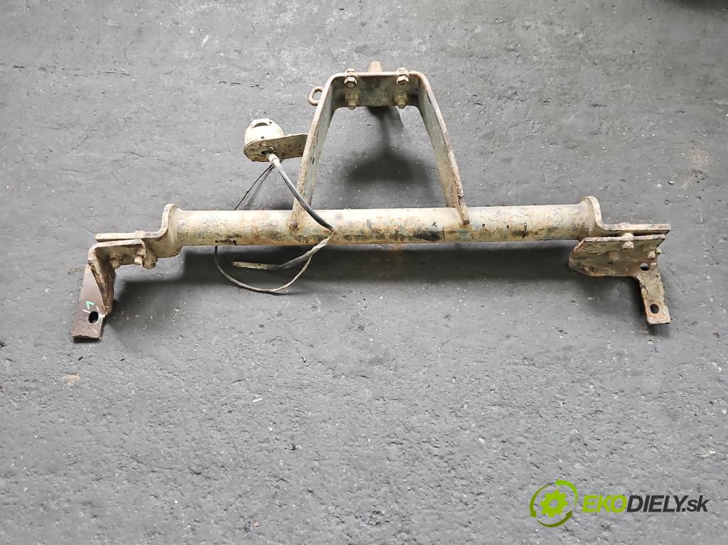 Toyota Rav4 I 1994-2000 2.0 16V 128 HP manual 94 kW 1998 cm3 3- Hák: vlečení:  (Ťažné zariadenie)