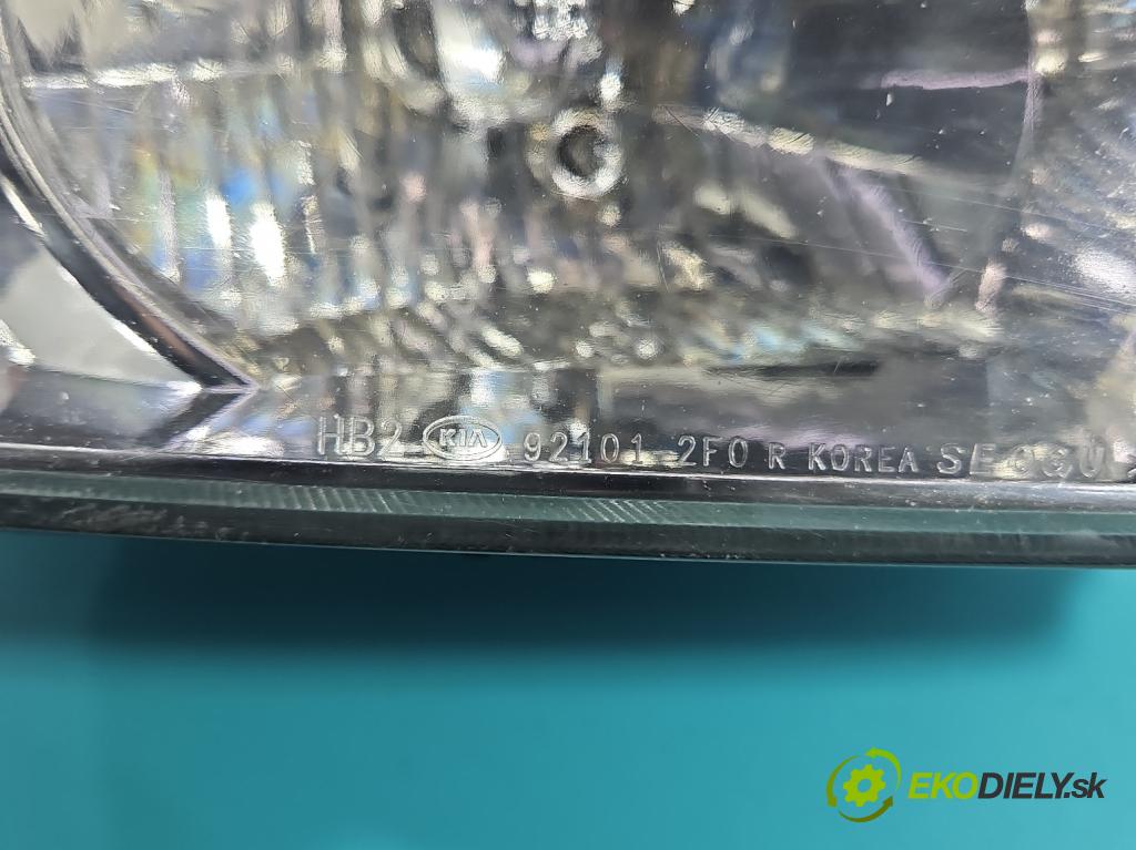 Kia Cerato 2004-2008 1.6 crdi 115 HP manual 84.6 kW 1582 cm3 5- Reflektor: pravý  (Svetlo predné pravé)