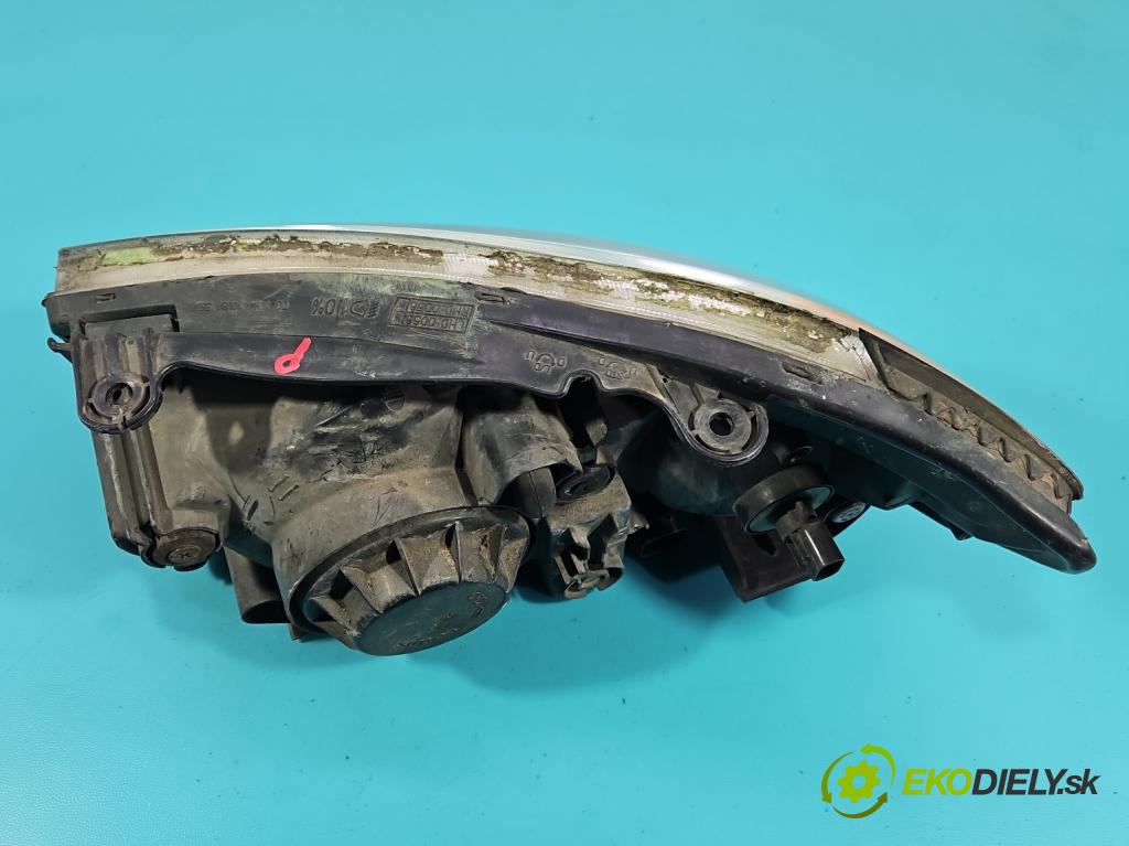 Kia Cerato 2004-2008 1.6 crdi 115 HP manual 84.6 kW 1582 cm3 5- Reflektor: pravý  (Svetlo predné pravé)