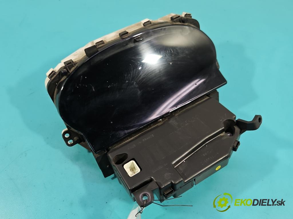 Toyota Yaris I 1999-2005 1.0 vvti 65 HP manual 48 kW 998 cm3 5- prístrojovka/ budíky 21655865-3 (Prístrojová doska)