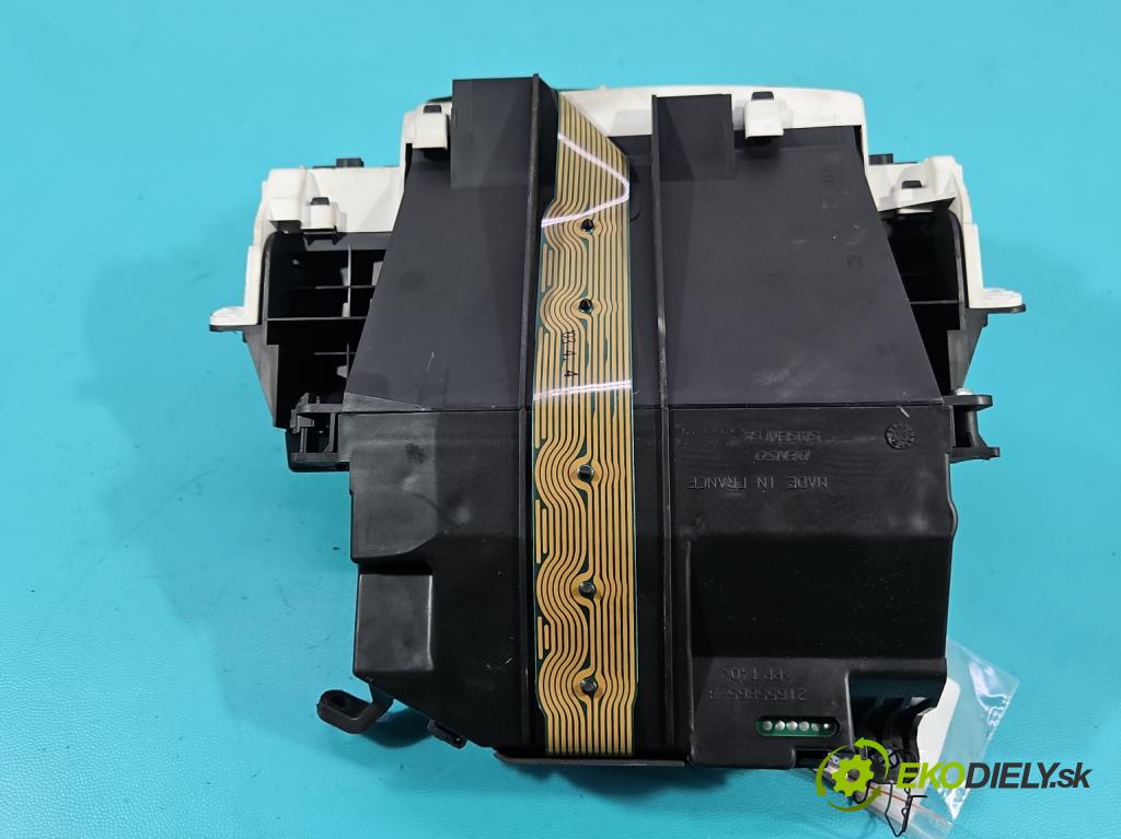 Toyota Yaris I 1999-2005 1.0 vvti 65 HP manual 48 kW 998 cm3 5- prístrojovka/ budíky 21655865-3 (Prístrojová doska)