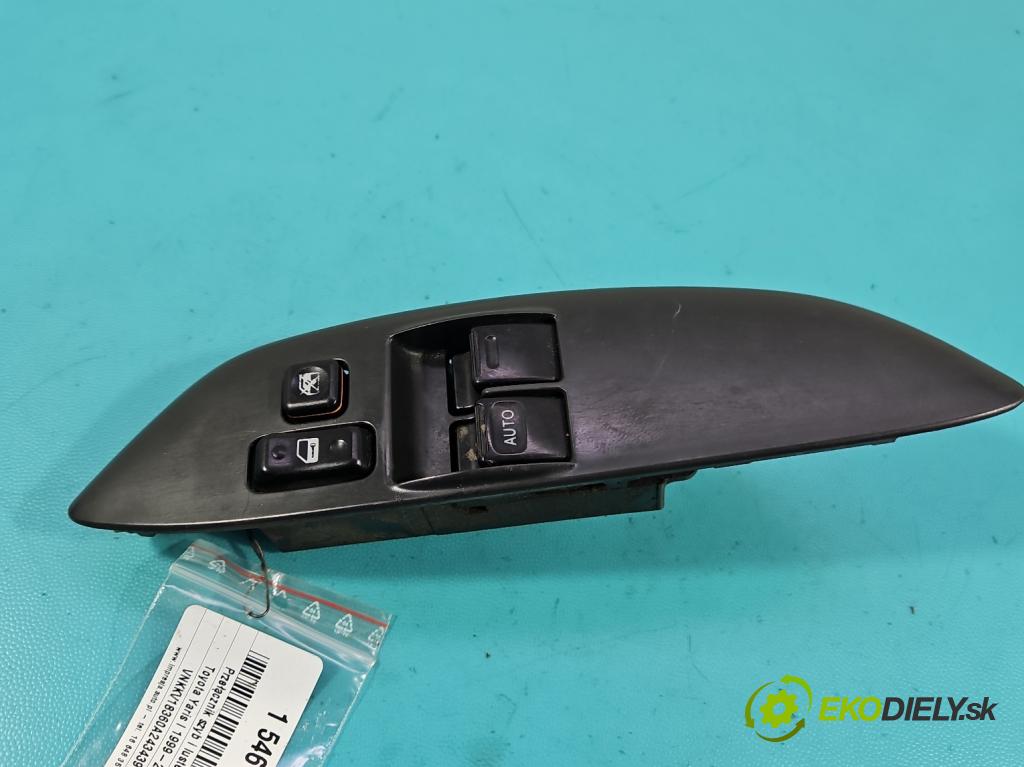 Toyota Yaris I 1999-2005 1.0 vvti 65 HP manual 48 kW 998 cm3 5- prepínač okien spätných zrkadiel