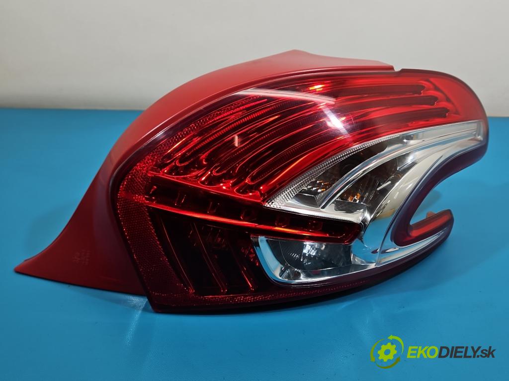 Peugeot 208 I 2012-2019 1.4 hdi 68 HP manual 50 kW 1398 cm3 5- svetlo / reflektor zadné pravé 9672628380 (Kľučka dverí ostatné)