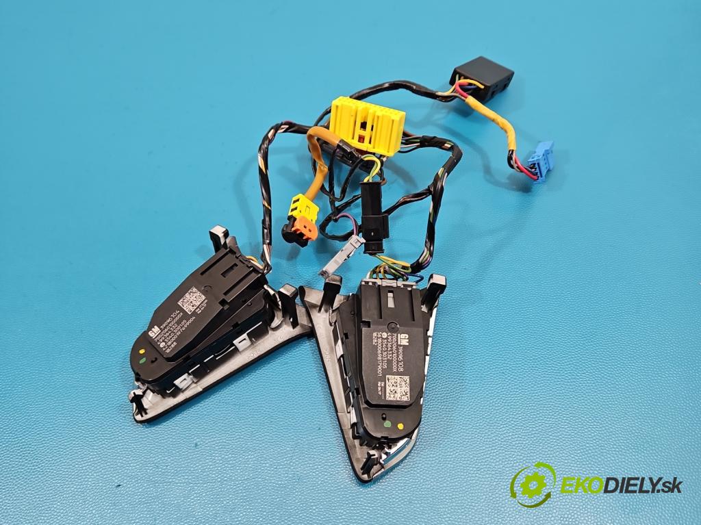 Opel Insignia B 2017-2022 2.0 cdti 209KM automatic 154 kW 1956 cm3 5- Přepínač multifunkční: řízení: 39096108 (Páčky pod volantem)