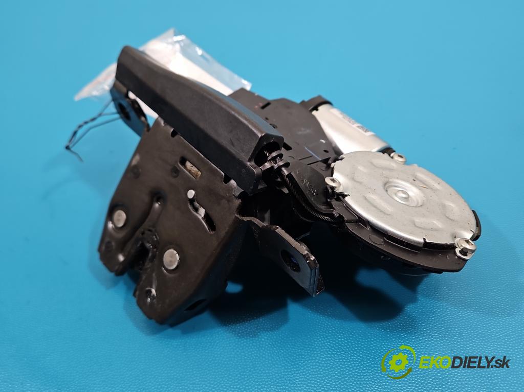 Opel Insignia B 2017-2022 2.0 cdti 209KM automatic 154 kW 1956 cm3 5- zámok kufrové dvere zadné 5920330AC