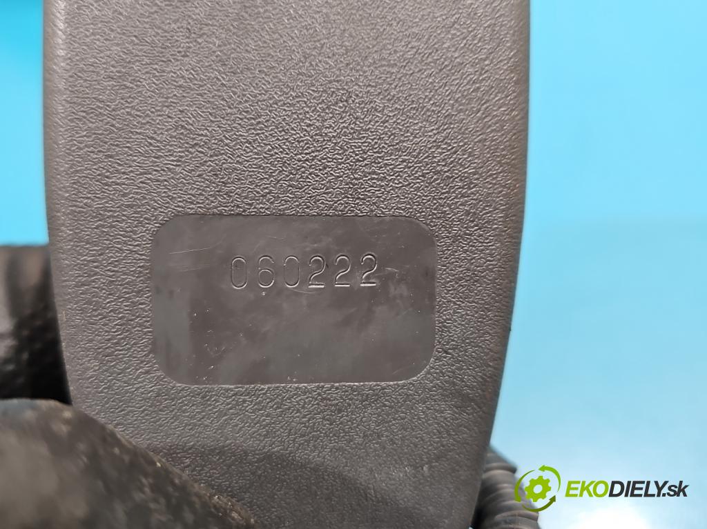 Kia Cerato 2004-2008 1.6 crdi 115 hp manual 84.6 kW 1582 cm3 5- stěna bezpečnost přední levý 88810-2F001