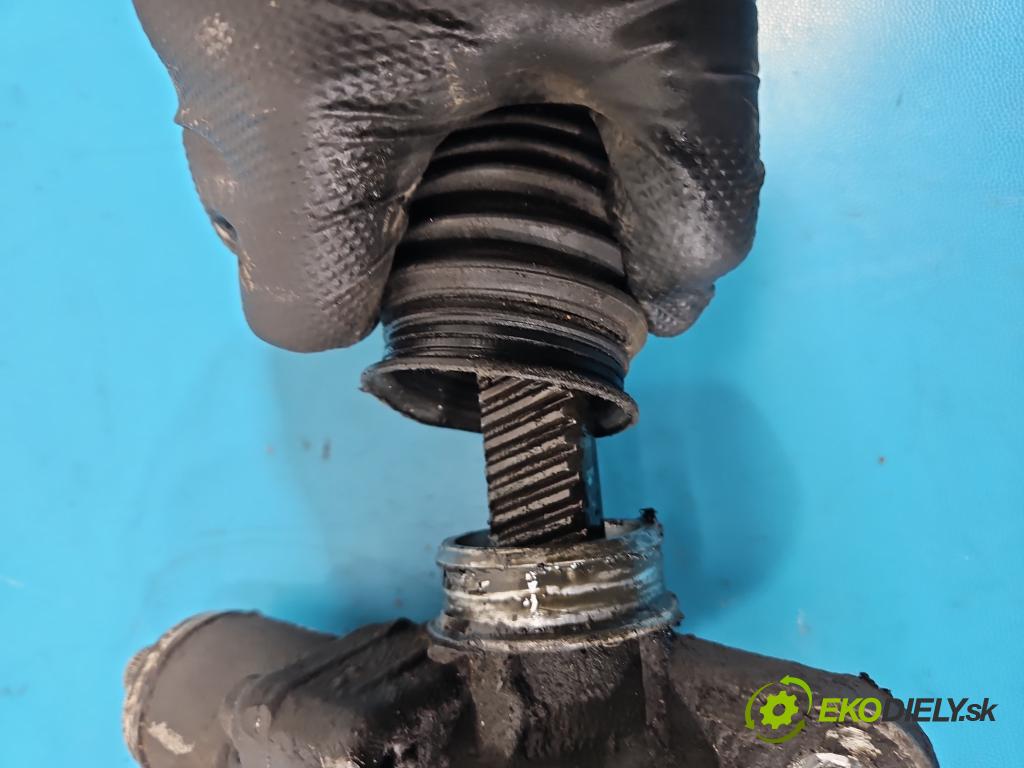 Kia Cerato 2004-2008 1.6 crdi 115 HP manual 84.6 kW 1582 cm3 5- Ozubené kolo: volant 57700-2F100