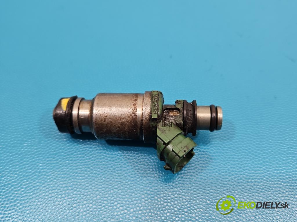 Toyota Rav4 I 1994-2000 2.0 16V 128 HP manual 94 kW 1998 cm3 3- vstrek 23250-74100 (Vstrekovač paliva)