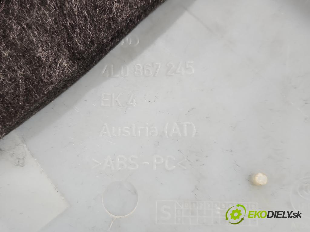 Audi Q7 2005-2015 12el, poškodené zadné plasty: