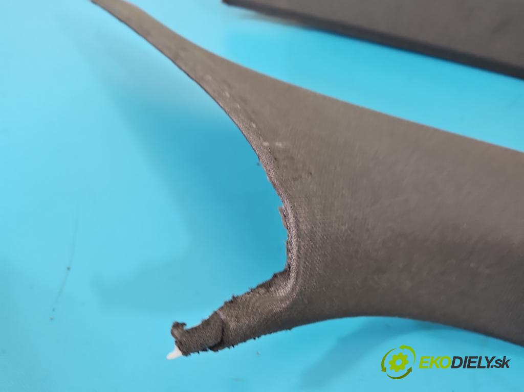 Audi Q7 2005-2015 12el, poškodené zadné plasty: