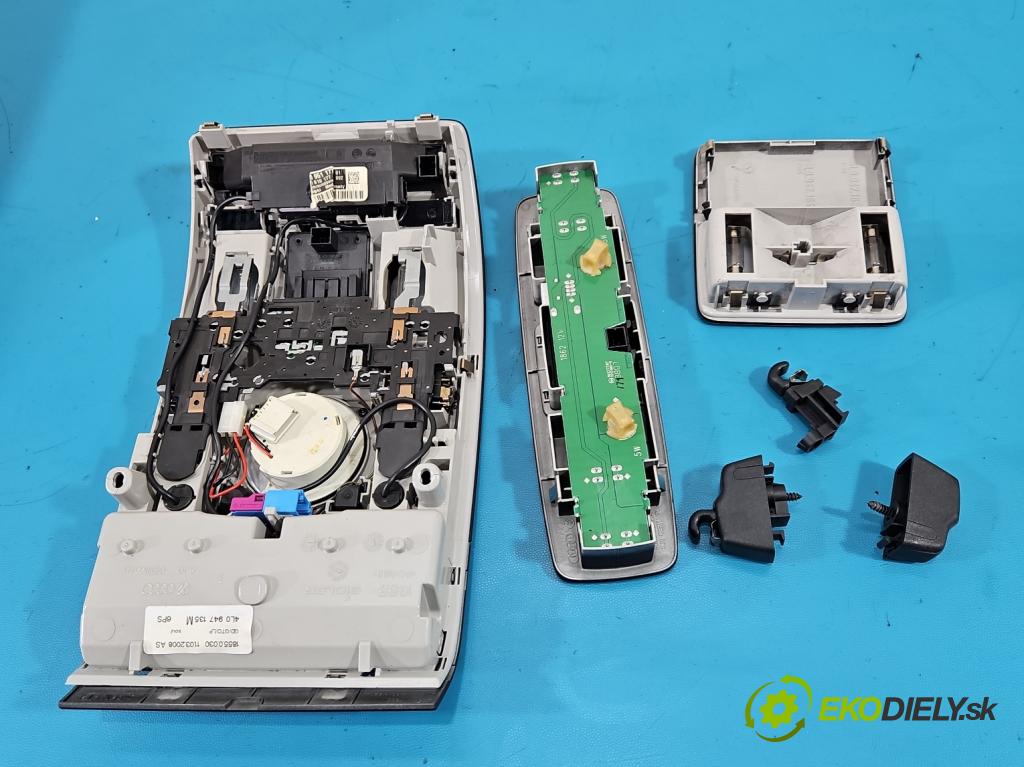 Audi Q7 2005-2015 12el, poškodené zadné plasty: